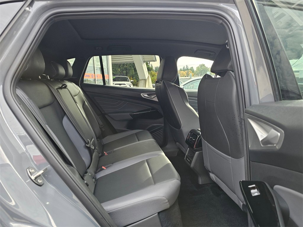 Used 2024 Volkswagen ID.4 S image 14