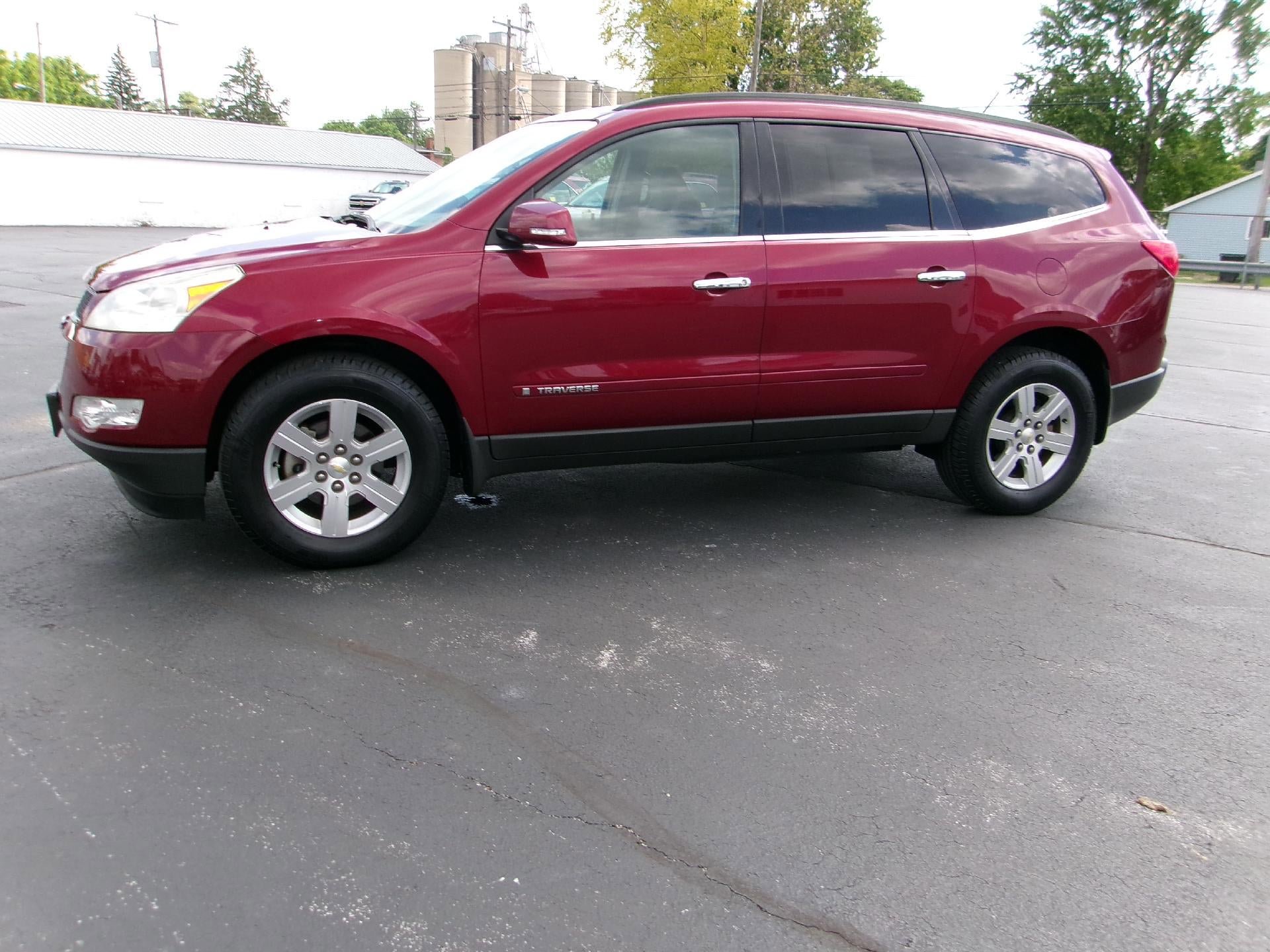 Used 2009 Chevrolet Traverse LT