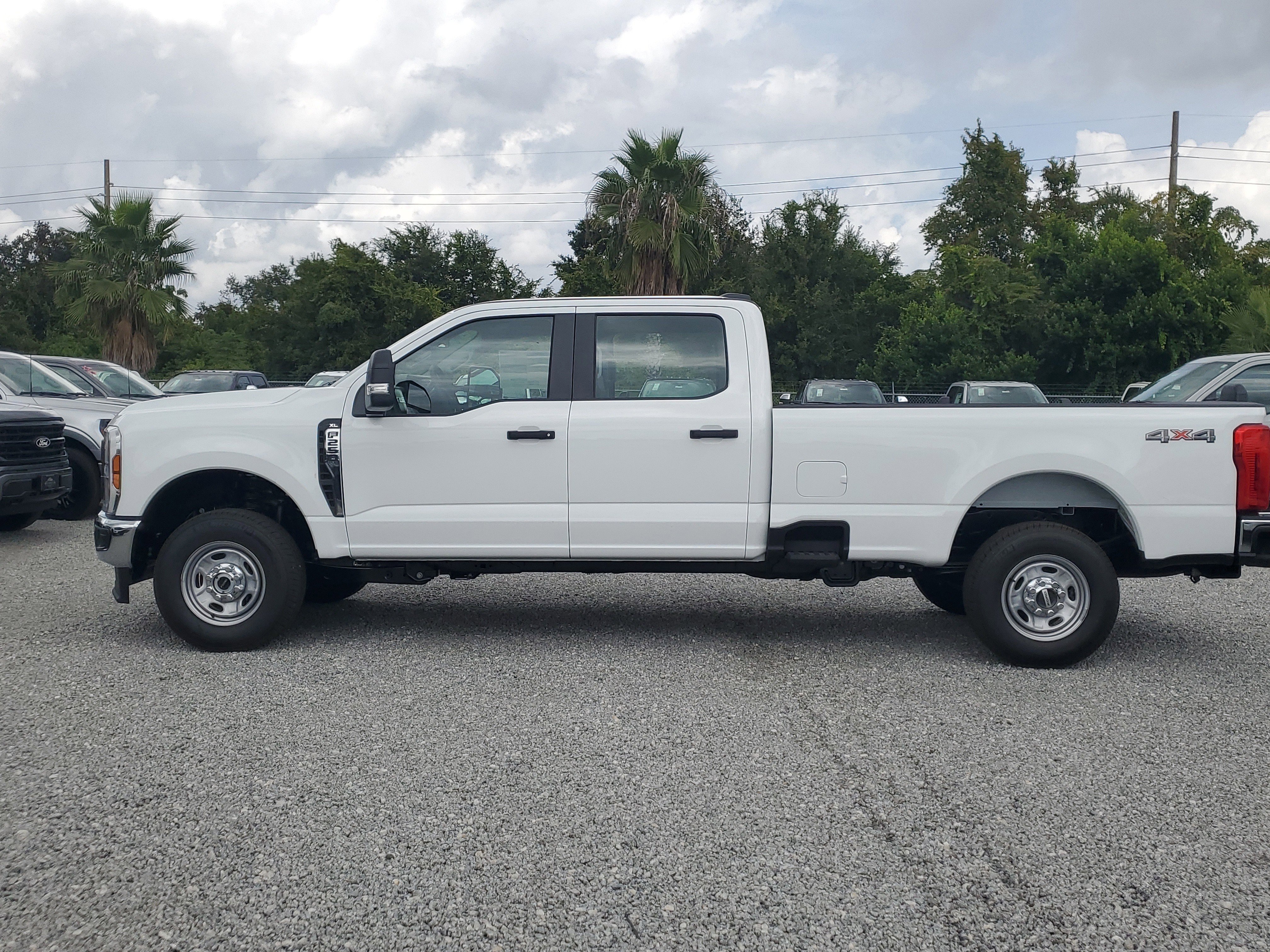 New 2026 Ford F250 XL w/ XL Chrome Package image 7