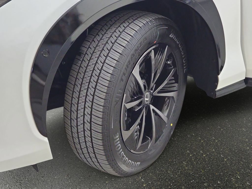 New 2026 Lexus RZ 450e AWD image 33