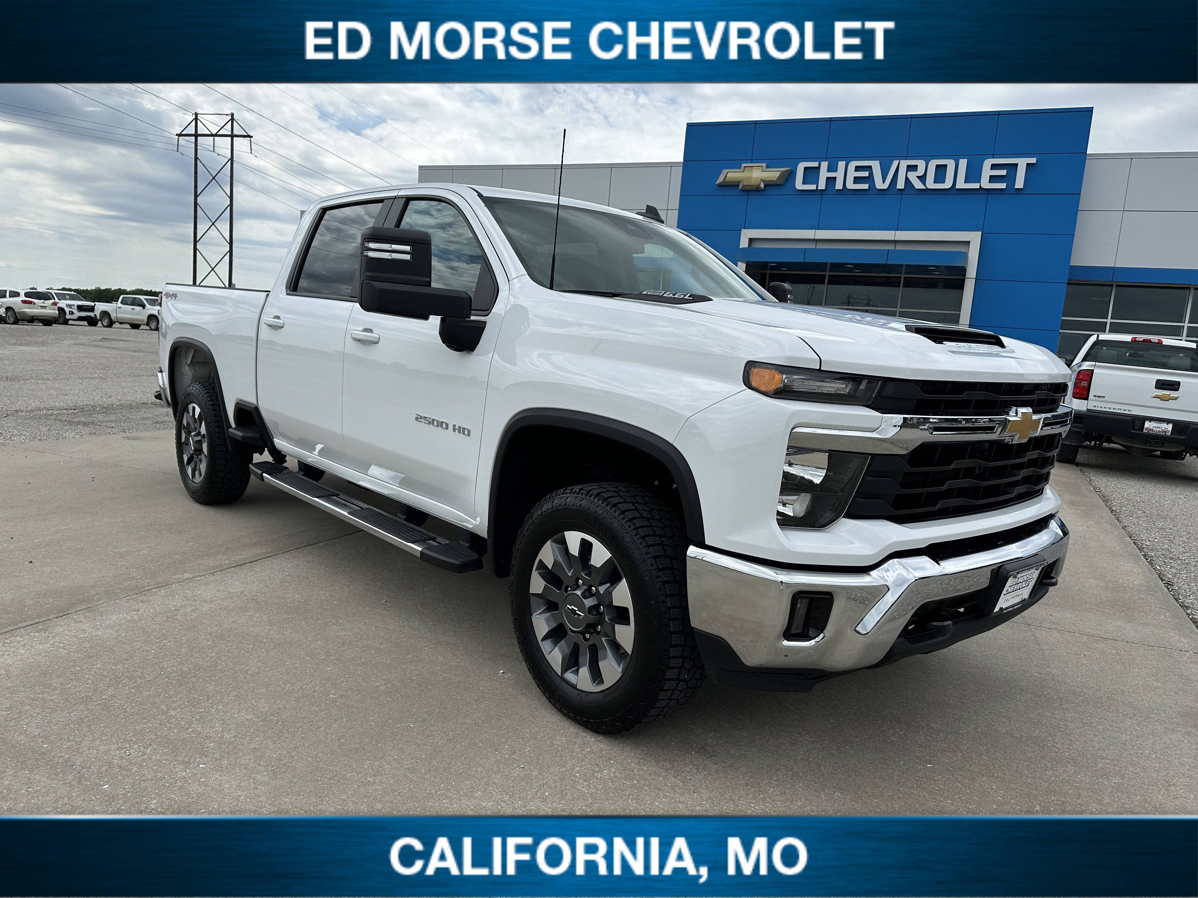 Used 2025 Chevrolet Silverado 2500 LT w/ Convenience Package AWD/4WD image 1