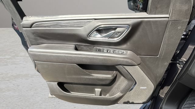 Used 2023 GMC Yukon XL SLT AWD/4WD image 17