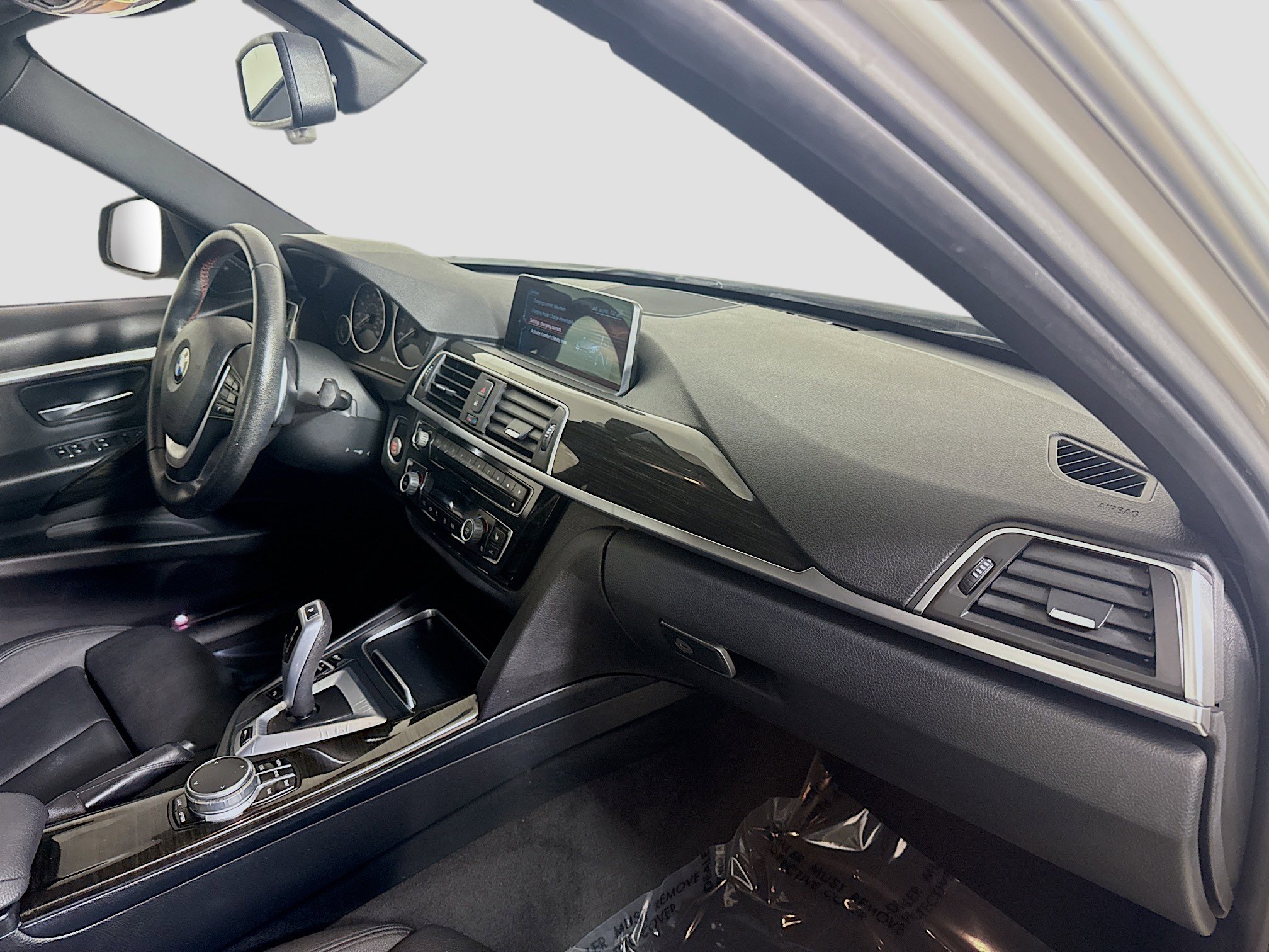 Used 2017 BMW 330e image 30