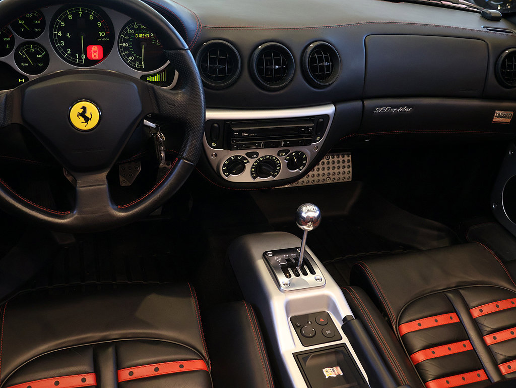 Used 2004 Ferrari 360 Spider RWD image 25