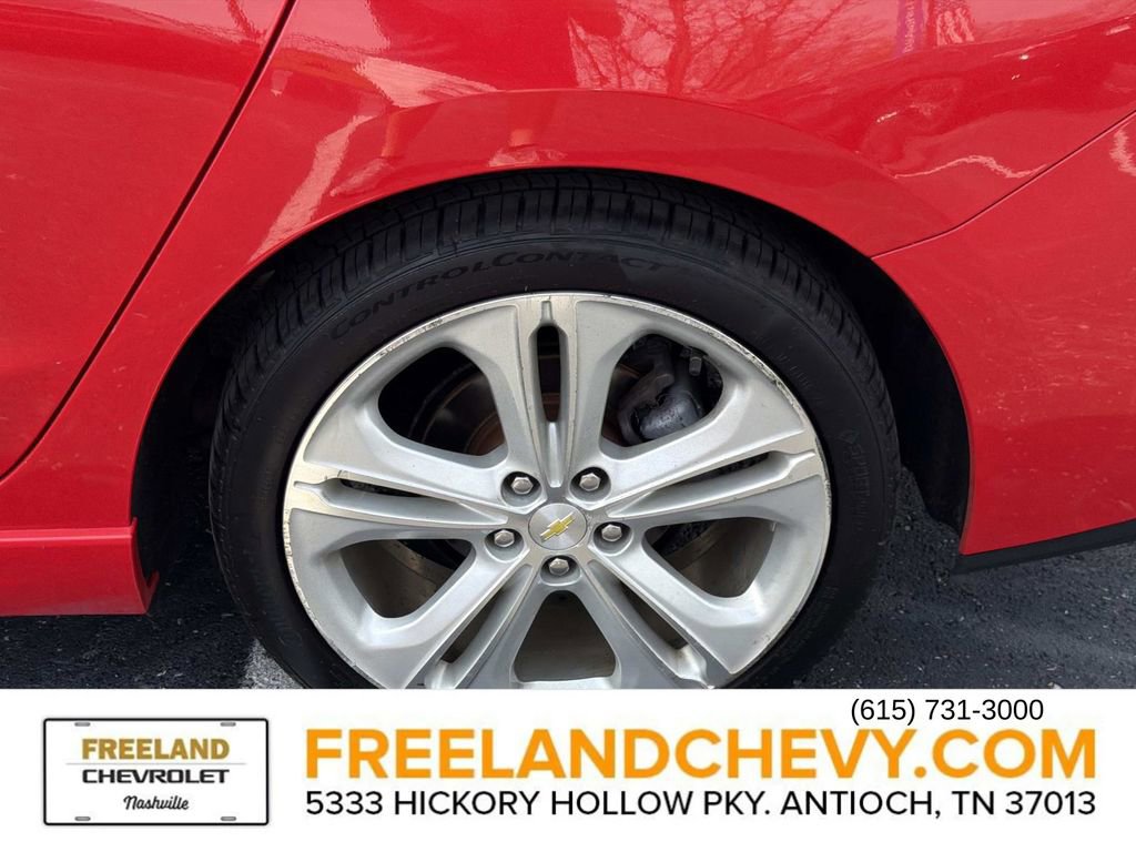 Used 2017 Chevrolet Cruze Premier FWD image 11