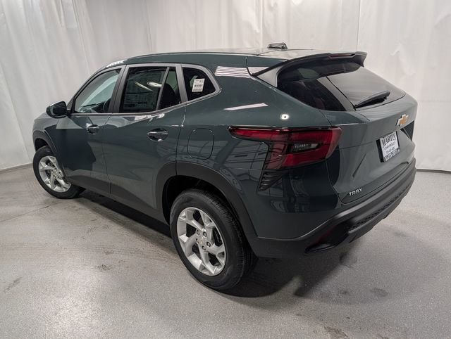 New 2026 Chevrolet Trax LS w/ LS Convenience Package FWD image 5