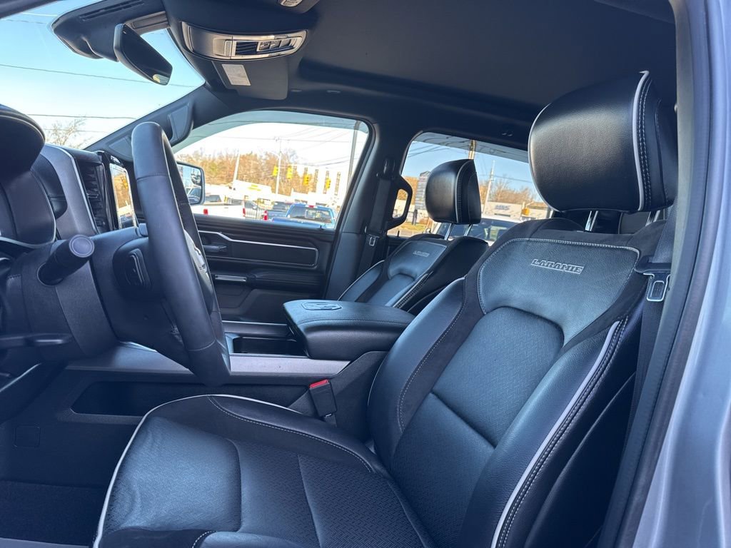 Used 2025 RAM 1500 Laramie w/ Sport Appearance Package image 15