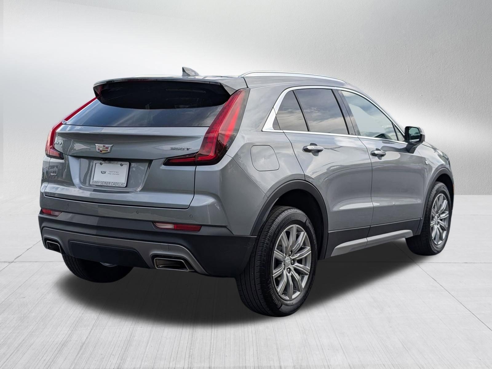 Certified 2023 Cadillac XT4 Premium Luxury w/ Cold Weather Package image 6