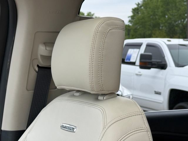 Used 2019 Ford Expedition Platinum image 11