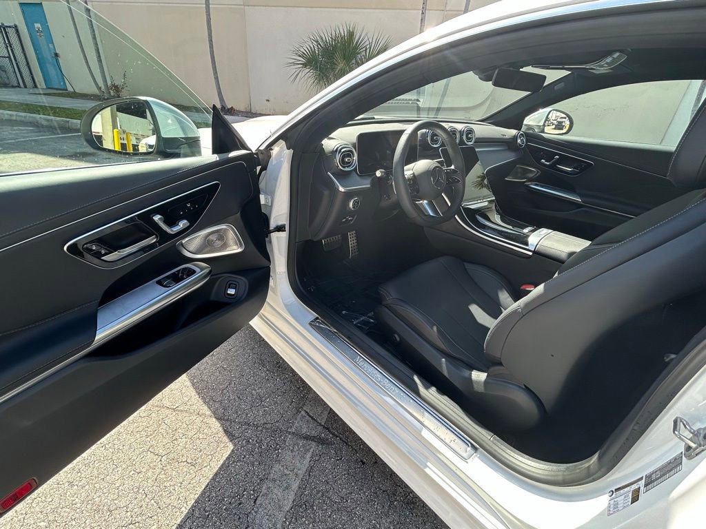 Used 2025 Mercedes-Benz CLE 450 4MATIC Coupe image 15