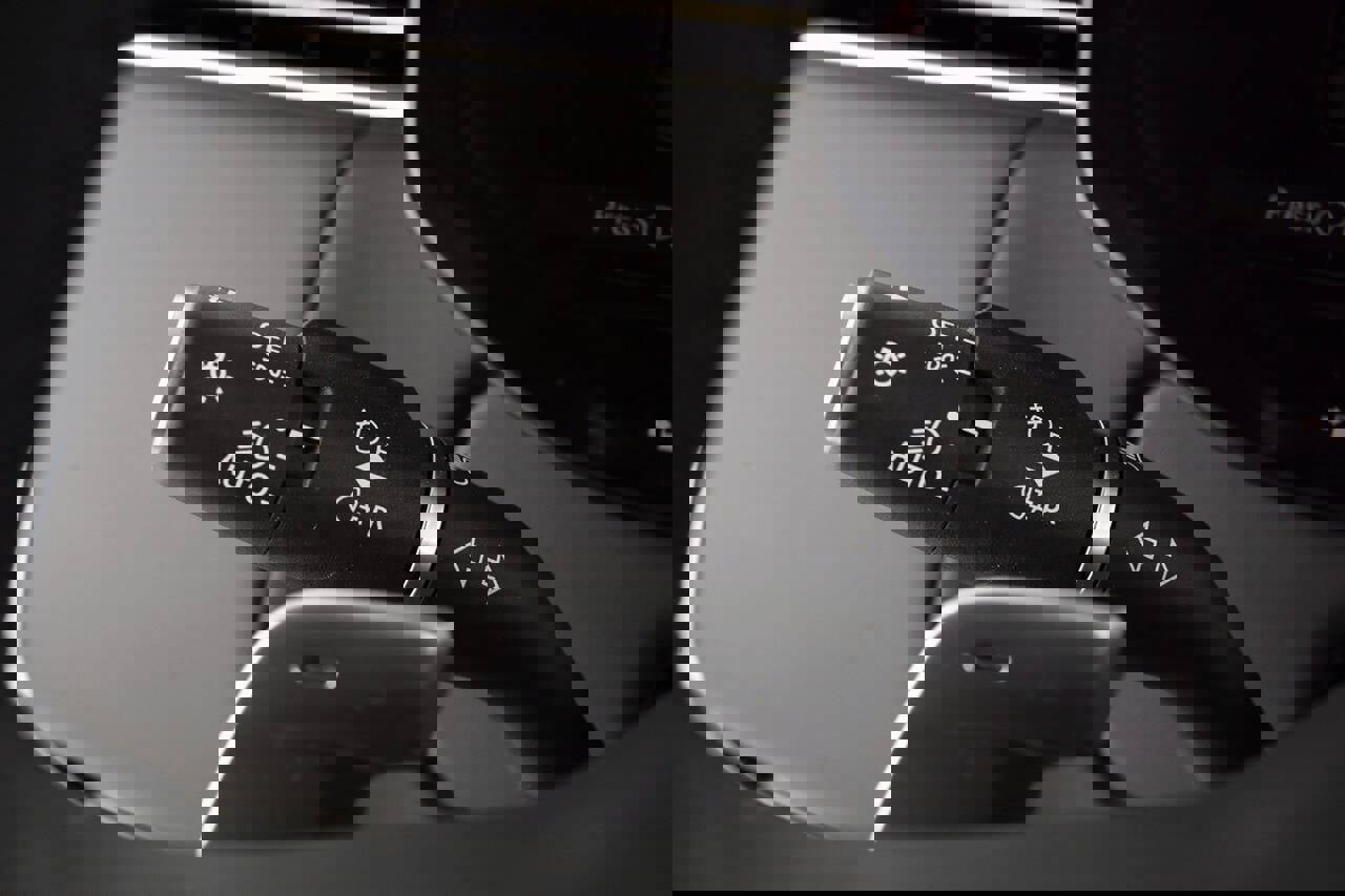 Used 2023 Land Rover Range Rover SE image 32