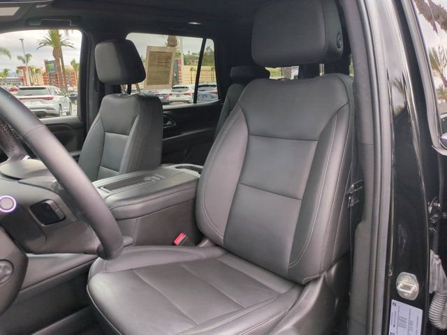 Used 2022 Chevrolet Tahoe Z71 w/ Luxury Package AWD/4WD image 11