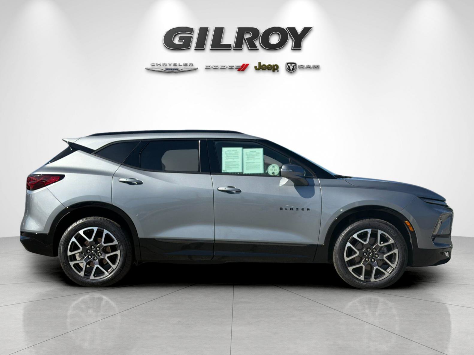 Used 2025 Chevrolet Blazer RS AWD/4WD image 3