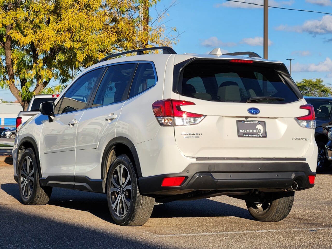 Used 2021 Subaru Forester Limited image 8