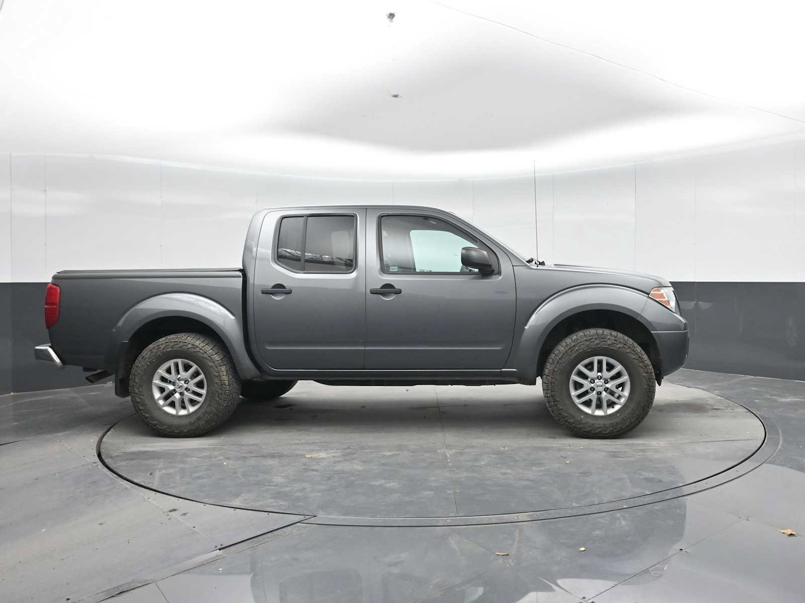 Used 2021 Nissan Frontier SV AWD/4WD image 8