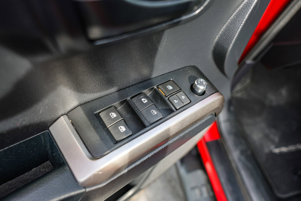 Certified 2018 Toyota Tacoma SR5 image 10