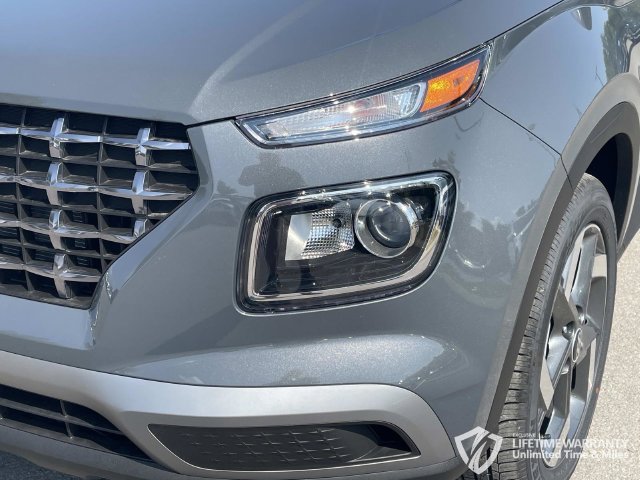 New 2026 Hyundai Venue SEL FWD image 9