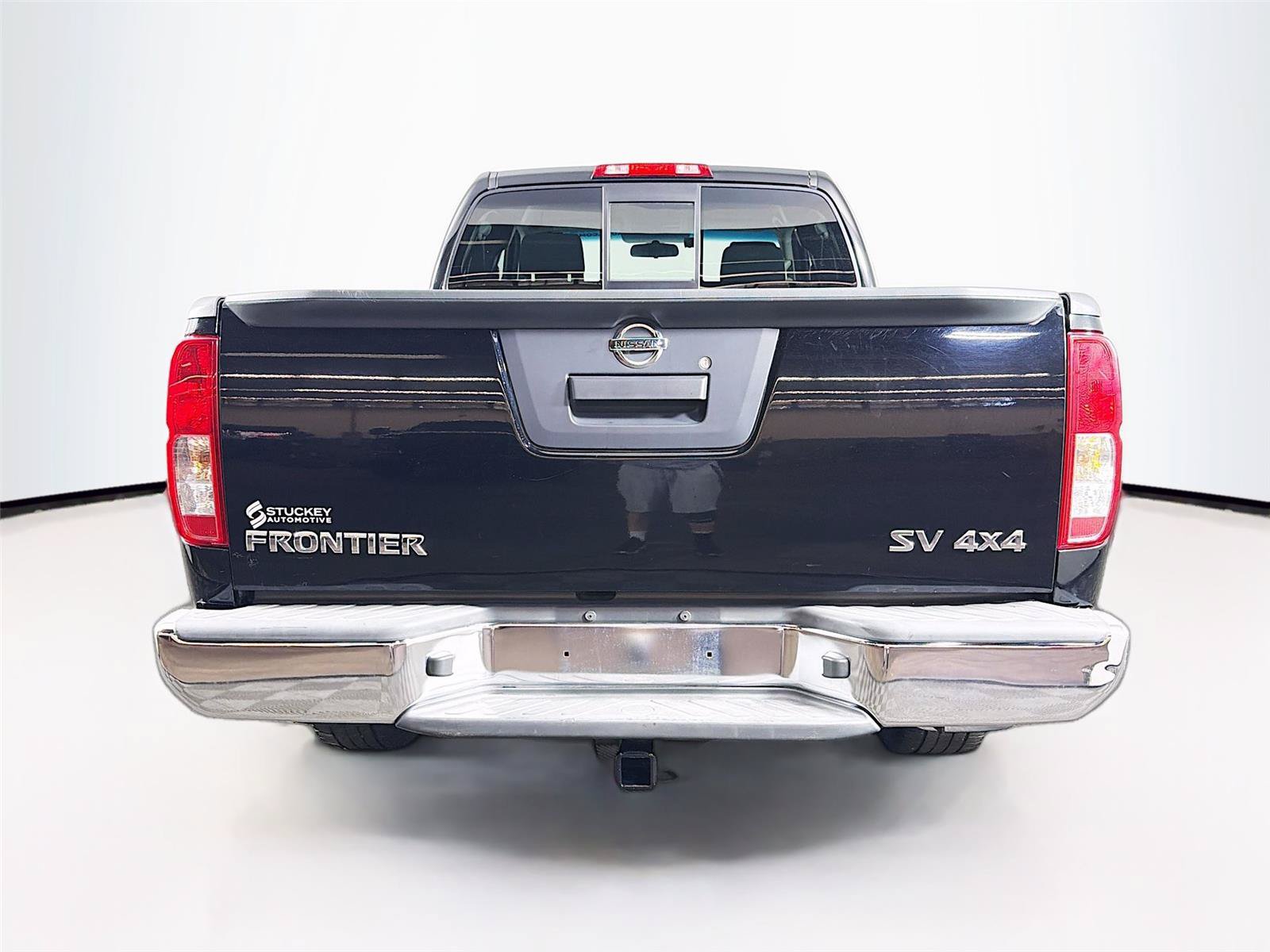 Used 2015 Nissan Frontier SV AWD/4WD image 10