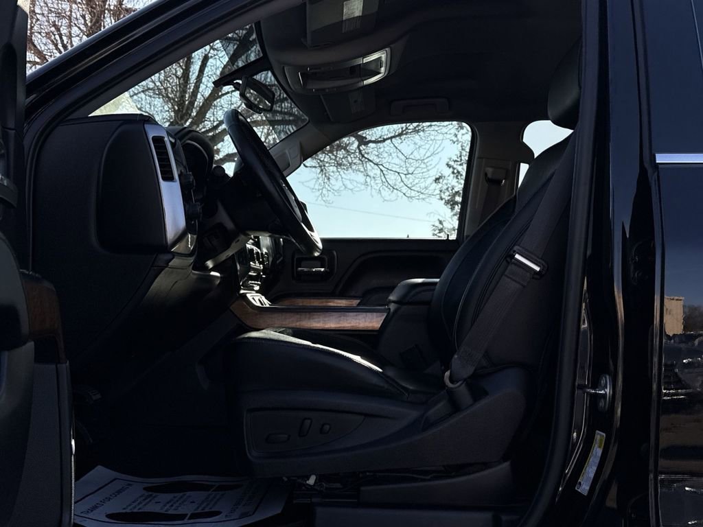 Used 2017 Chevrolet Silverado 1500 LTZ w/ Texas Edition image 11