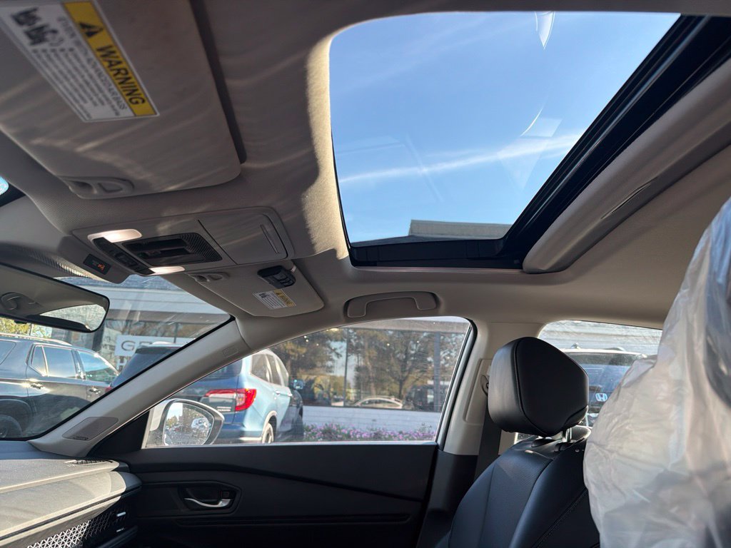 Used 2024 Honda Accord Touring image 17