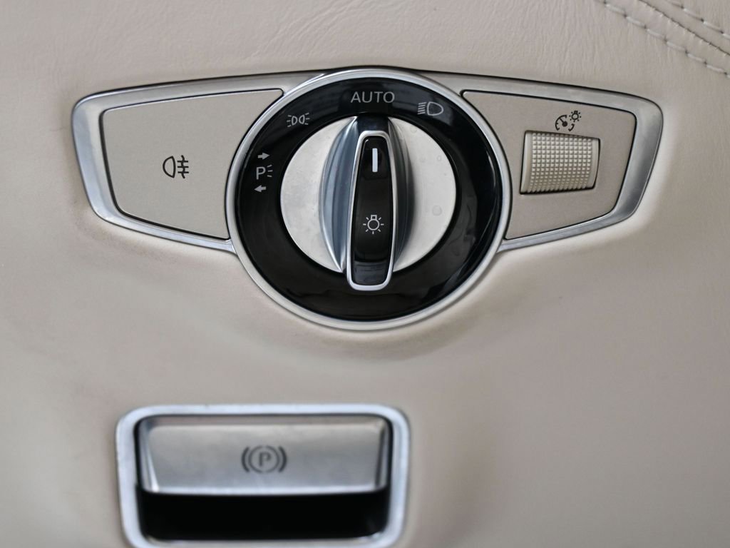 Used 2019 Mercedes-Benz S 560 4MATIC Coupe image 19