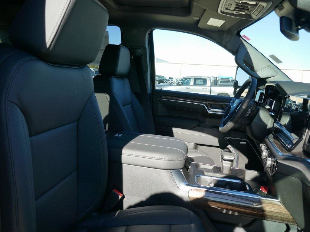 New 2026 Chevrolet Silverado 1500 RST w/ All Star Edition Plus image 8