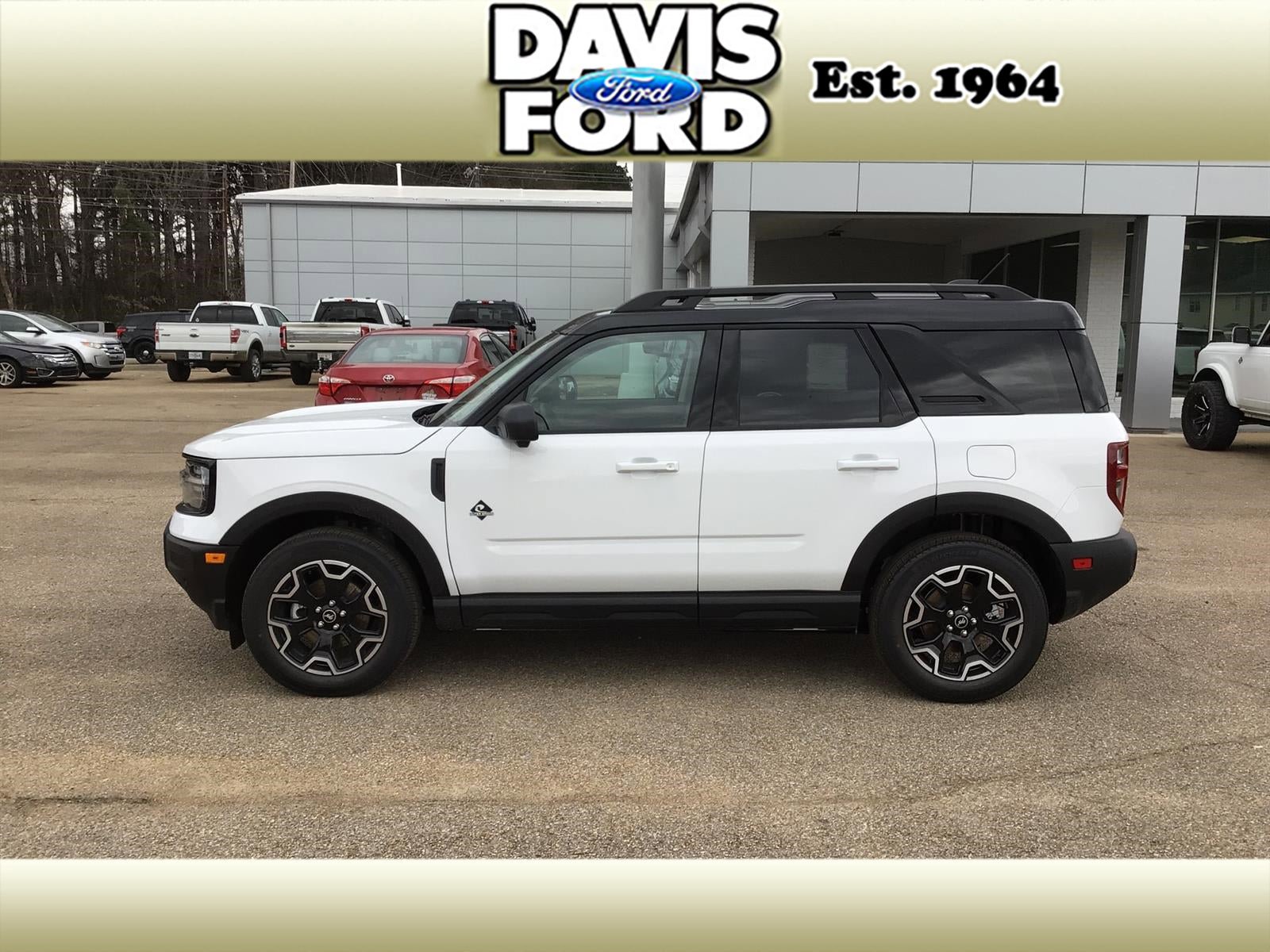 New 2025 Ford Bronco Sport Outer Banks w/ Outer Banks Tech Package+