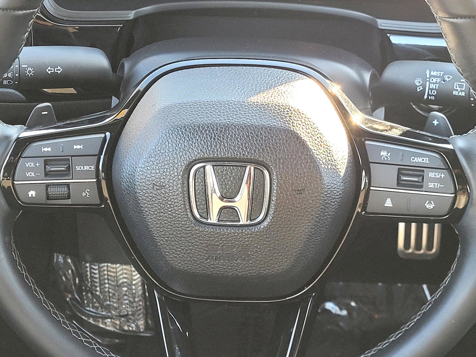 Used 2025 Honda Civic Sport image 25