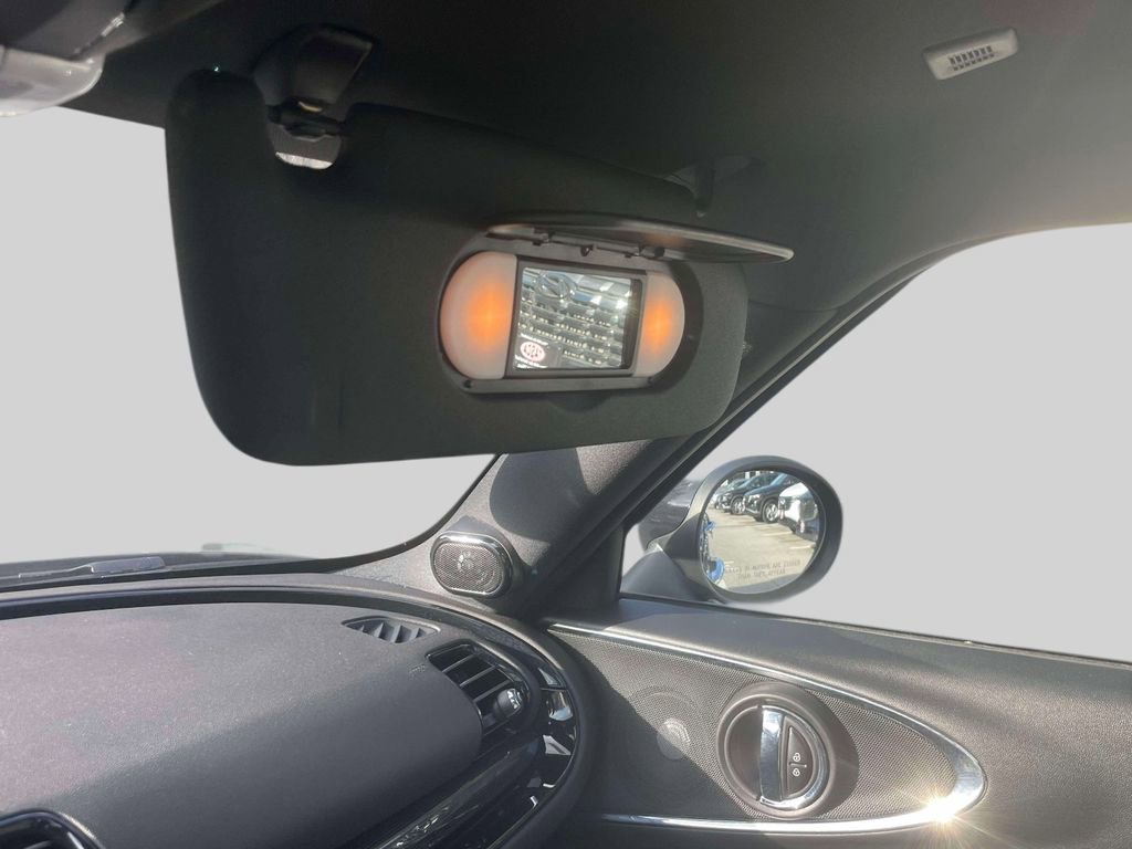 Used 2019 MINI Cooper Clubman S w/ Premium Package image 29