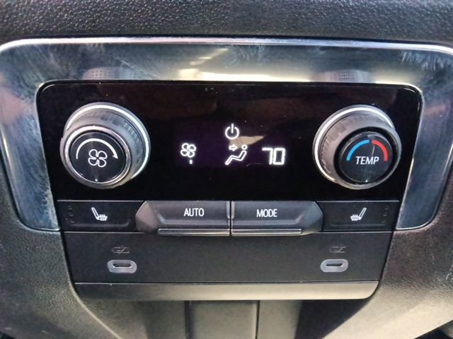 Used 2024 Chevrolet Tahoe Z71 w/ Luxury Package image 28