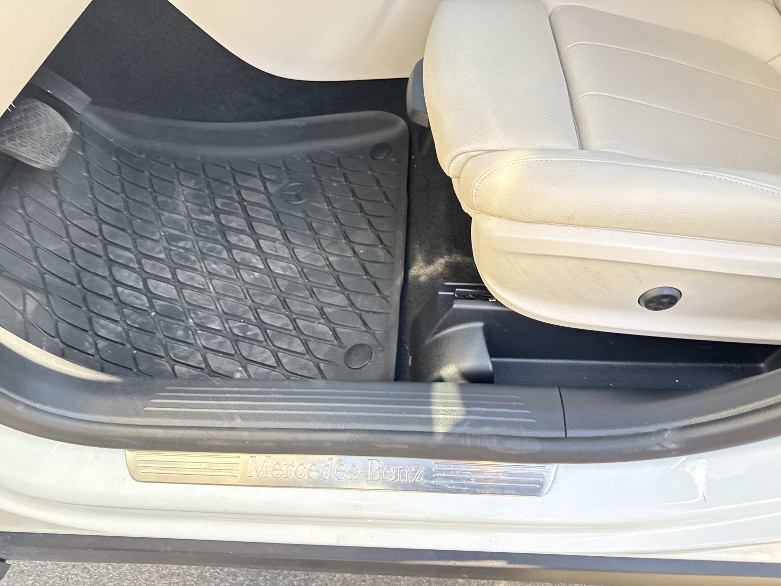 Used 2025 Mercedes-Benz GLB 250 GLB 250 image 20