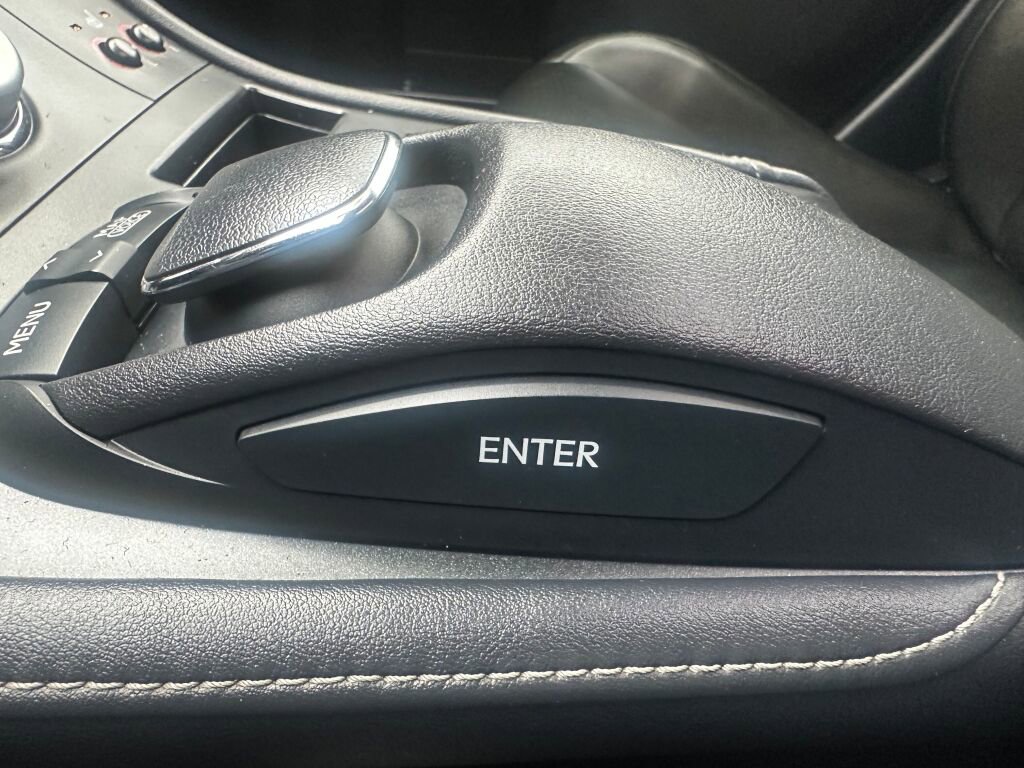 Used 2013 Lexus CT 200h image 24