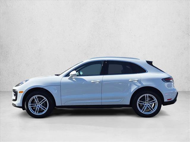 Used 2024 Porsche Macan AWD/4WD image 9