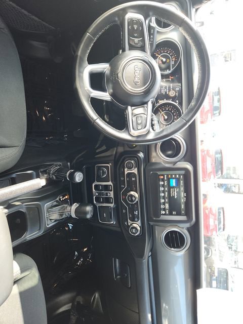Used 2021 Jeep Wrangler Unlimited Sahara AWD/4WD image 9