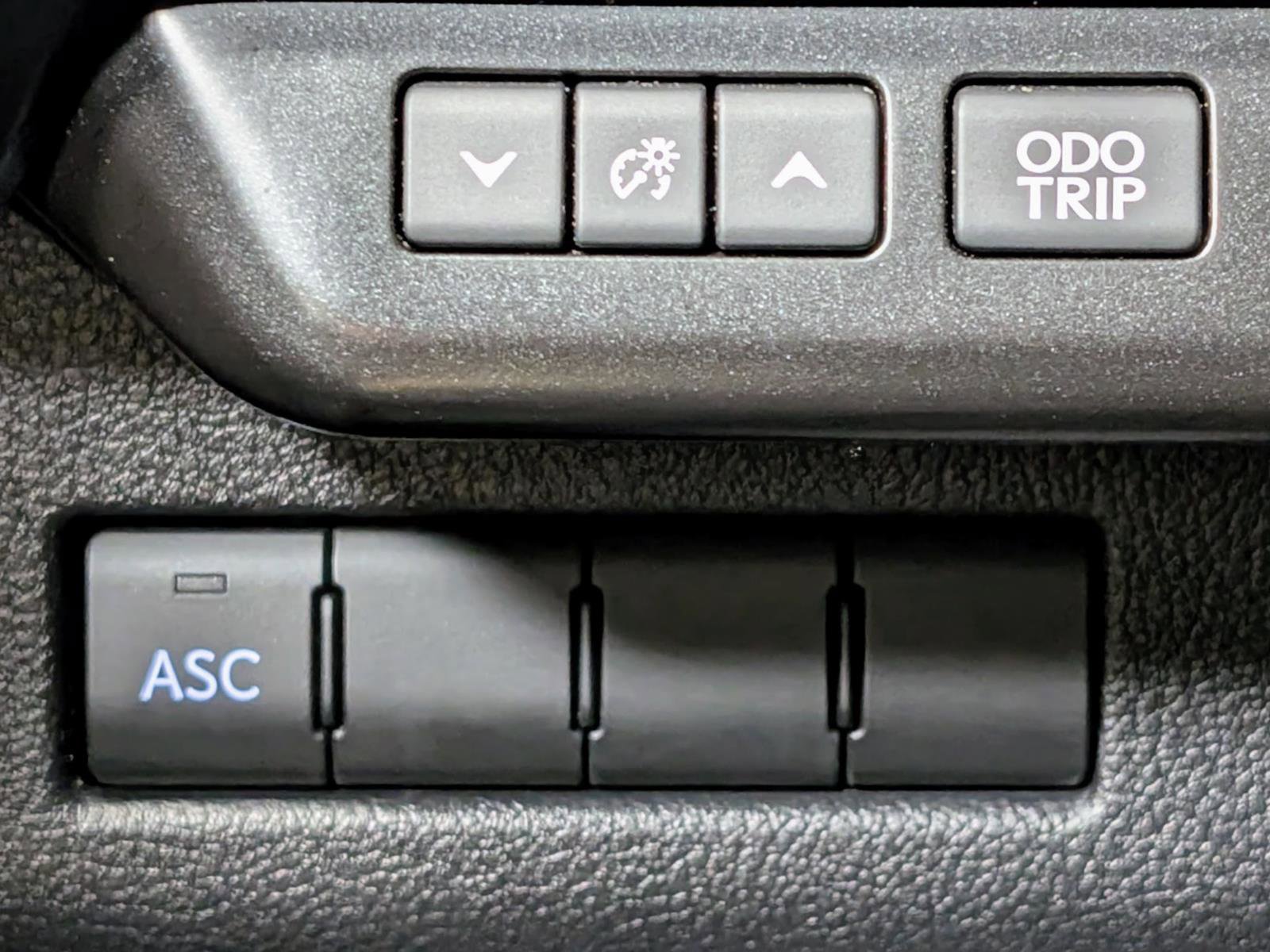 Used 2019 Lexus UX 250h F Sport w/ F Sport Premium Package image 31