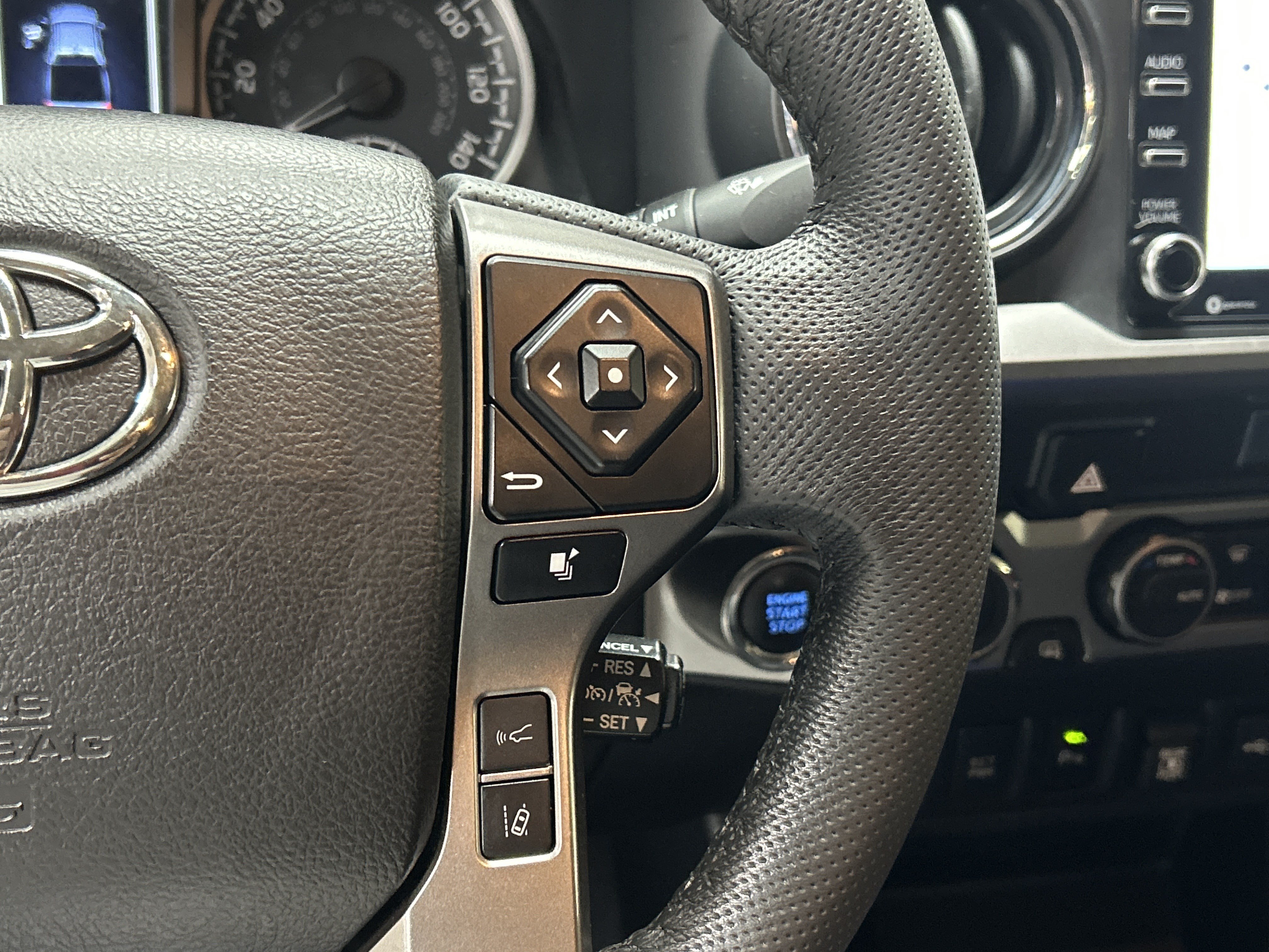 Used 2023 Toyota Tacoma SR5 AWD/4WD image 20
