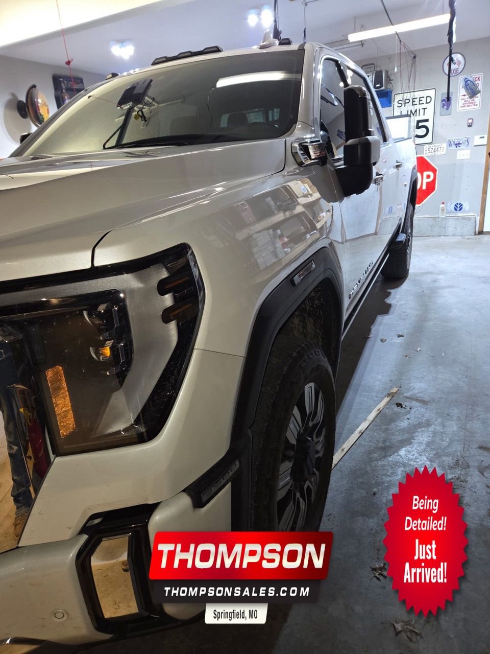 Used 2024 GMC Sierra 3500 Denali w/ Denali Reserve Package image 1