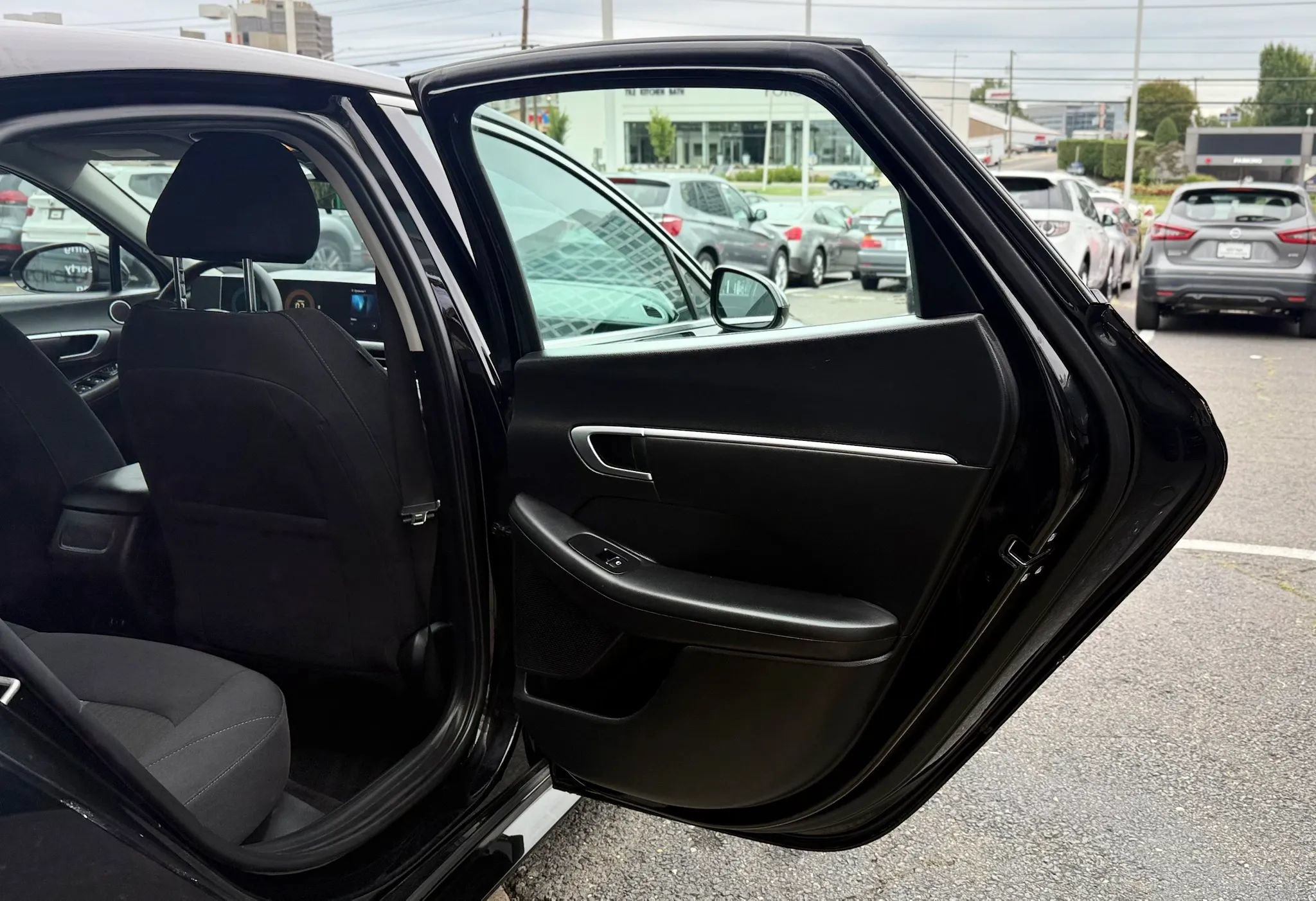 Used 2024 Hyundai Sonata SEL FWD image 27