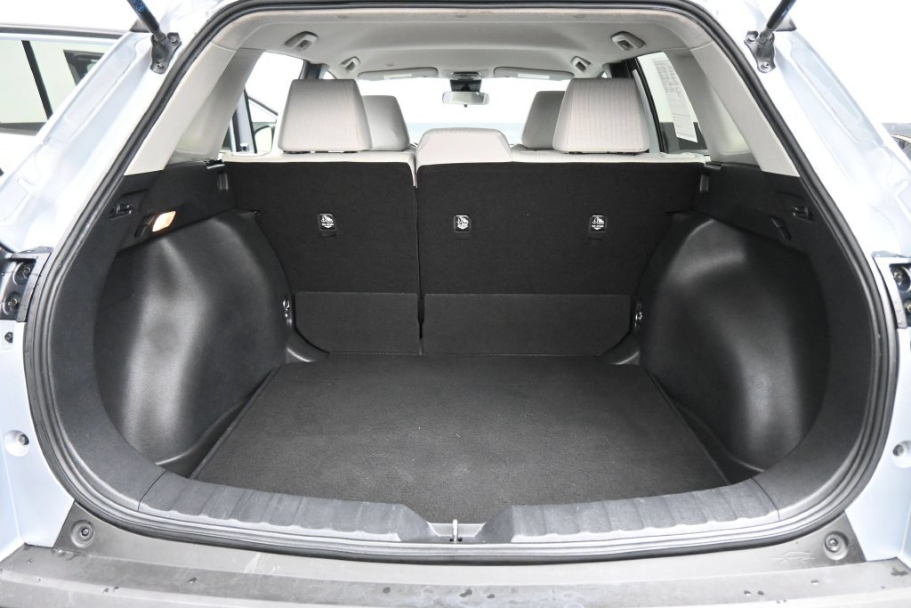 Used 2022 Toyota Corolla Cross L FWD image 17