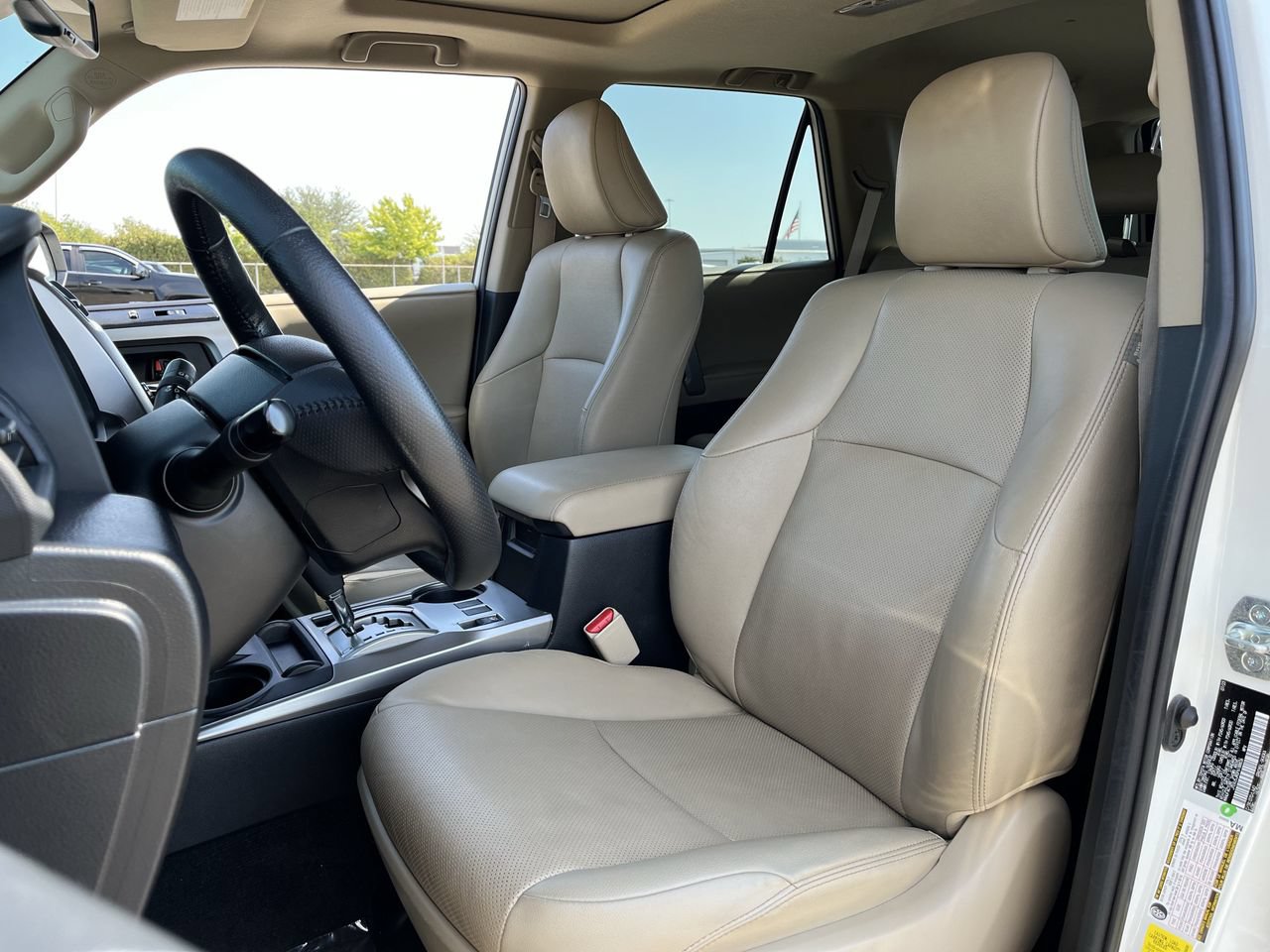 Used 2023 Toyota 4Runner Limited AWD/4WD image 23