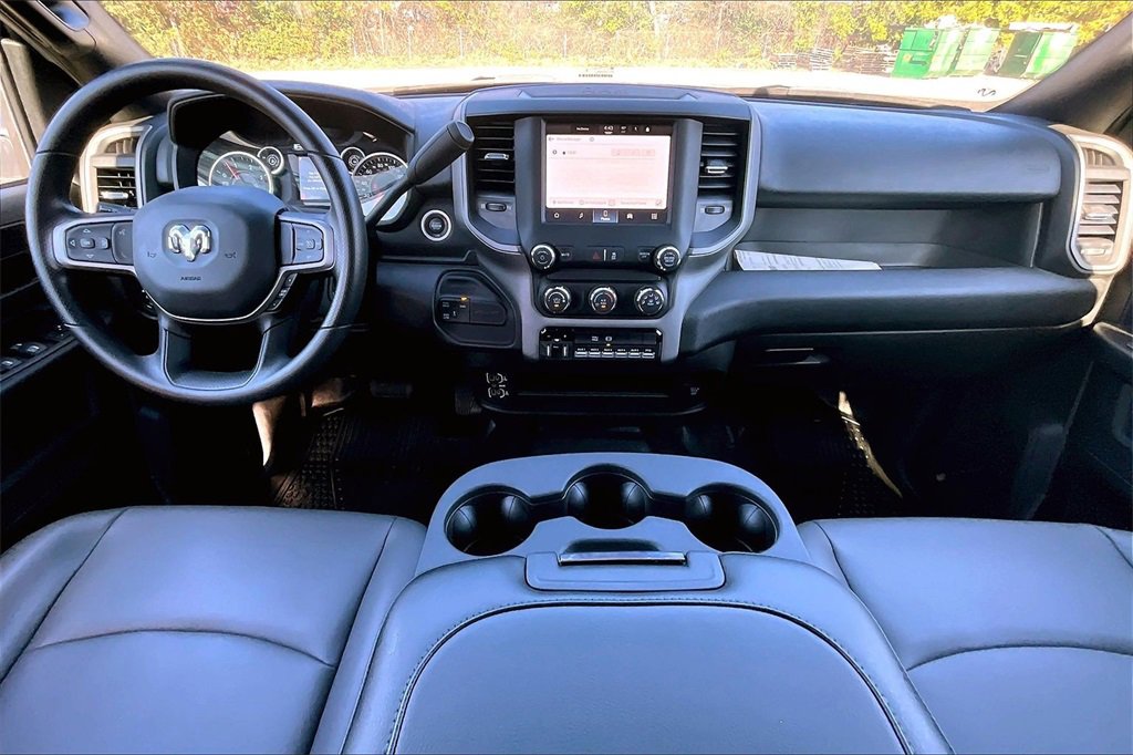 Used 2024 RAM 5500 Tradesman w/ Chrome Appearance Group image 8