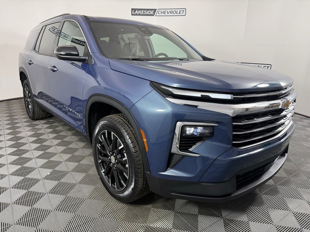 New 2026 Chevrolet Traverse LT w/ Sun and Wheel Package image 8