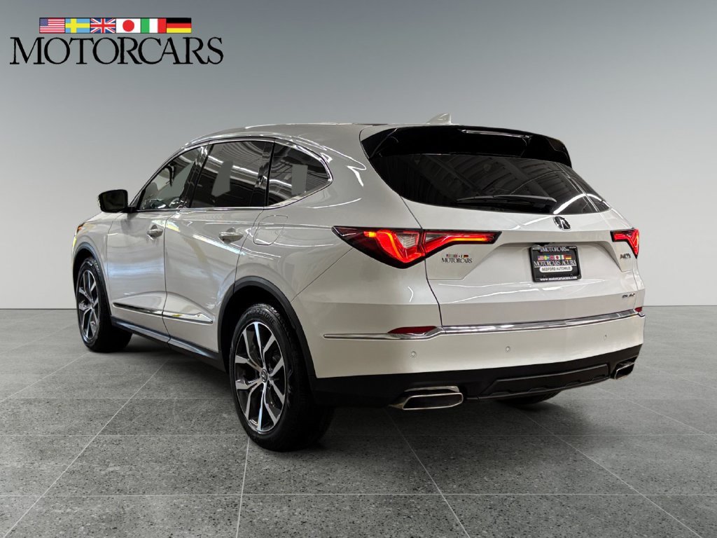 Certified 2024 Acura MDX w/ Technology Package AWD/4WD image 5