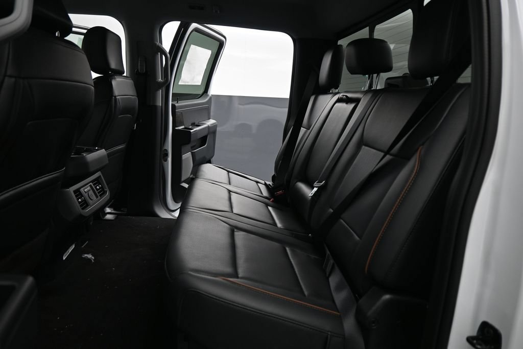 New 2026 Ford F250 Lariat w/ Black Appearance Package AWD/4WD image 21
