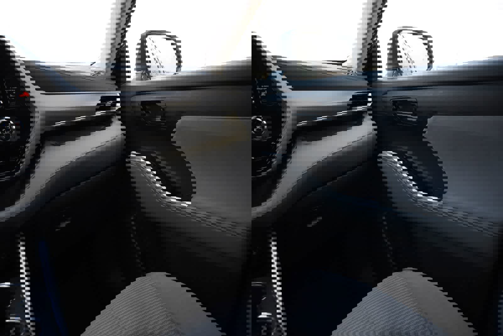 Used 2022 Toyota Highlander LE image 8