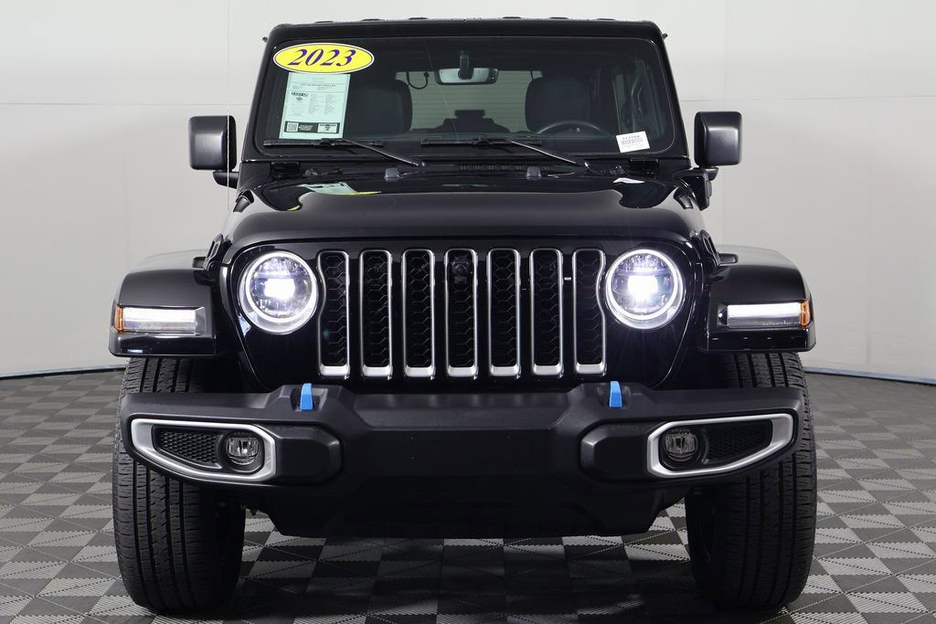 Used 2023 Jeep Wrangler Unlimited Sahara w/ Cold Weather Group image 2
