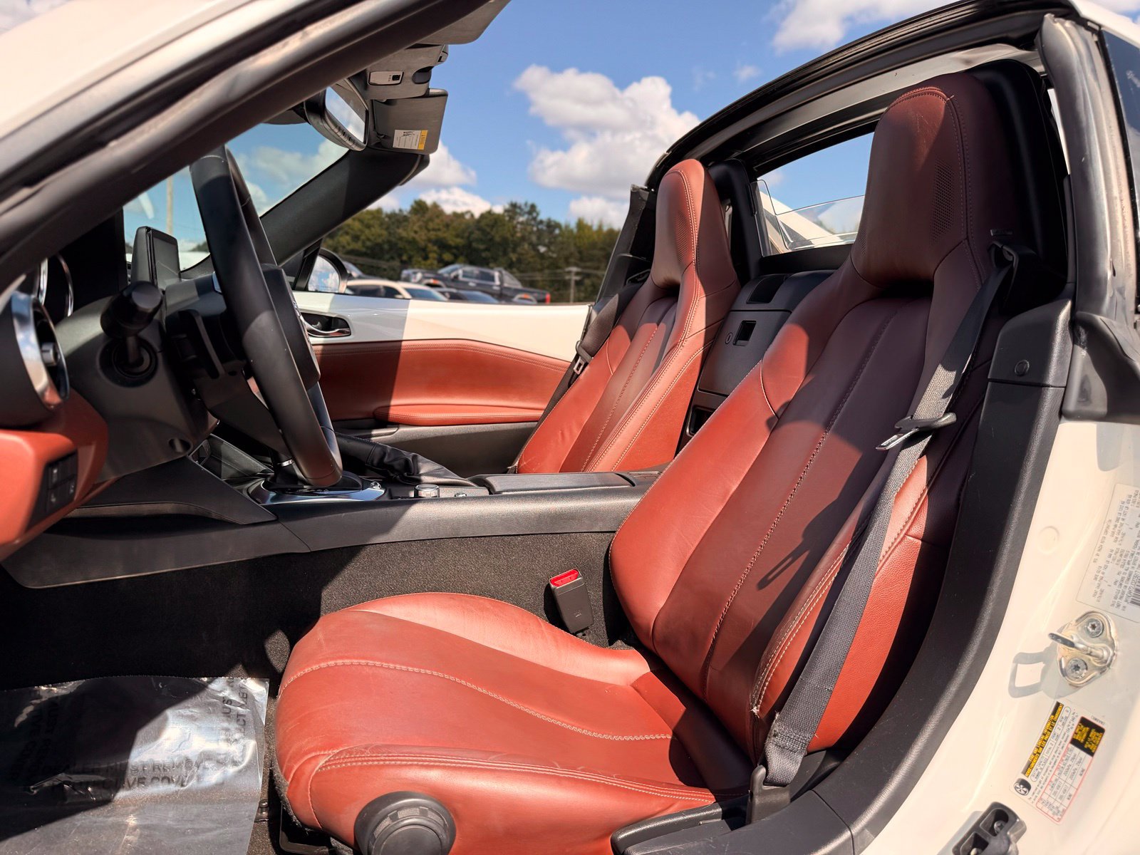 Used 2018 MAZDA MX-5 Miata RF Grand Touring RWD image 25