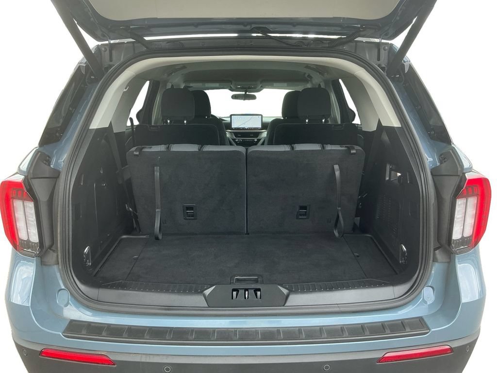 Used 2025 Ford Explorer Active RWD image 24