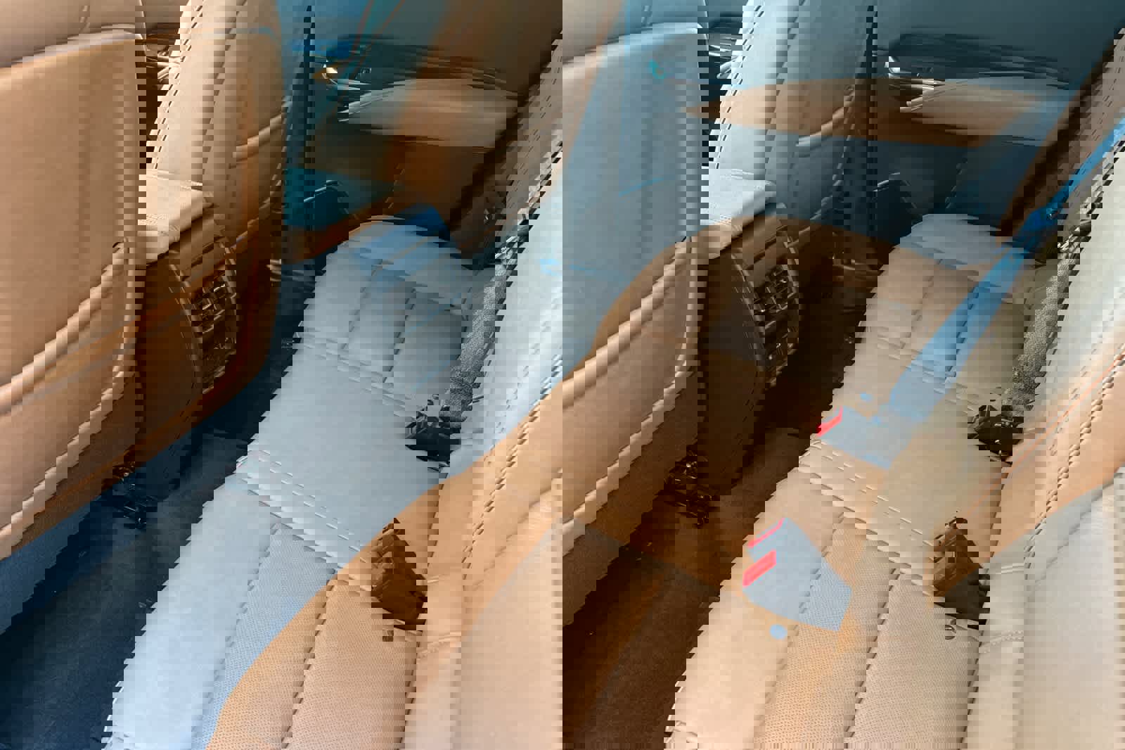 Used 2024 Cadillac XT4 Sport image 4