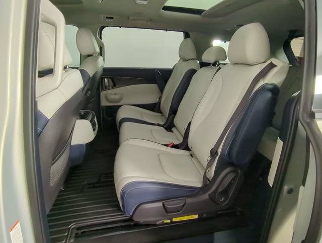 Used 2025 Kia Carnival SX Prestige FWD image 21